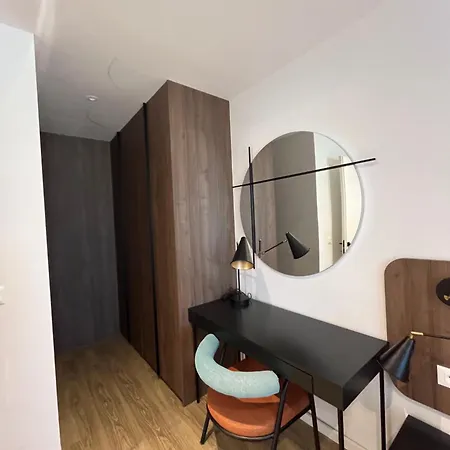Modern With Pool Apartment Makarska