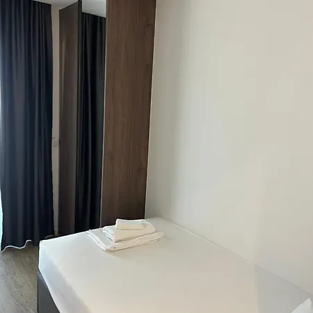 Modern With Pool Apartment